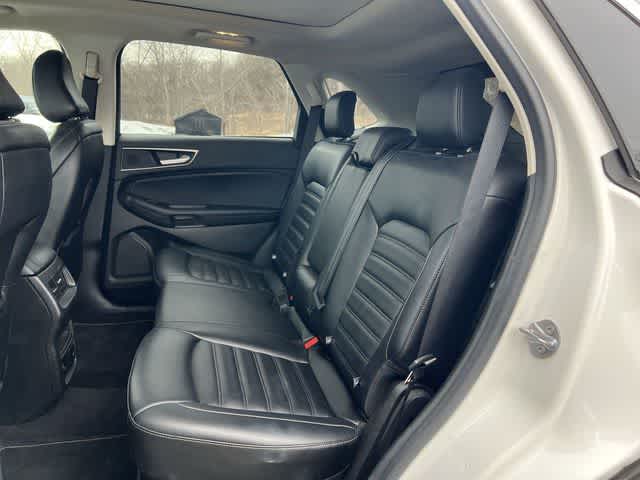 Thumbnail: 2022 Ford Edge - 17