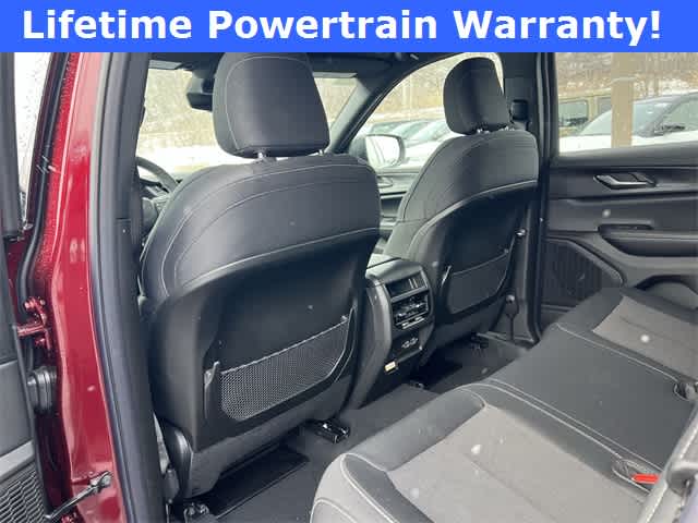 Thumbnail: 2025 Jeep Grand Cherokee - 16