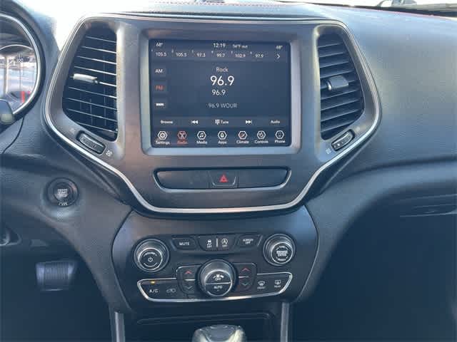 Thumbnail: 2019 Jeep Cherokee - 21