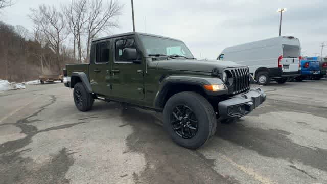 Thumbnail: 2022 Jeep Gladiator - 2