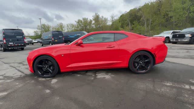 Thumbnail: 2017 Chevrolet Camaro - 4
