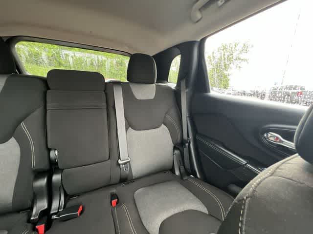 Thumbnail: 2014 Jeep Cherokee - 14