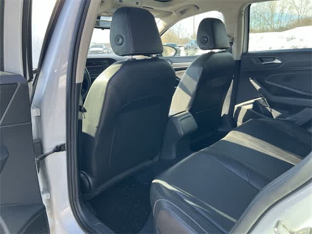 Thumbnail: 2019 Volkswagen Jetta - 16