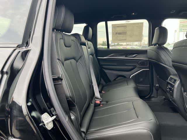Thumbnail: 2026 Jeep Grand Cherokee - 18