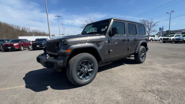 Thumbnail: 2026 Jeep Wrangler - 4
