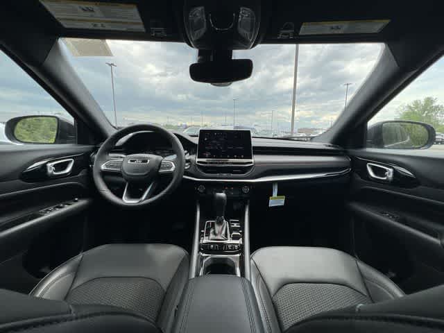 Thumbnail: 2026 Jeep Compass - 10
