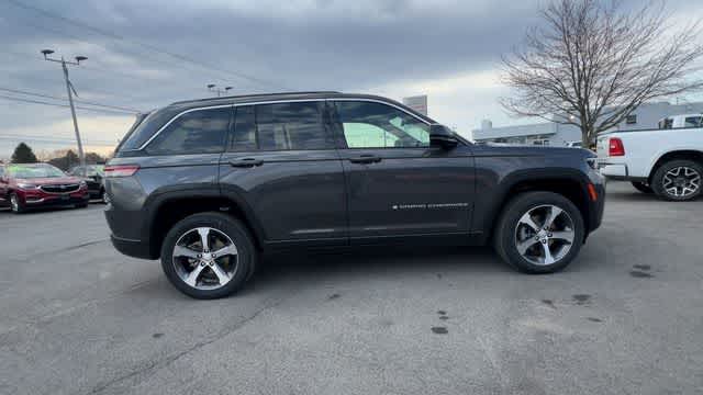 Thumbnail: 2026 Jeep Grand Cherokee - 9