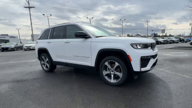 Thumbnail: 2026 Jeep Grand Cherokee - 2