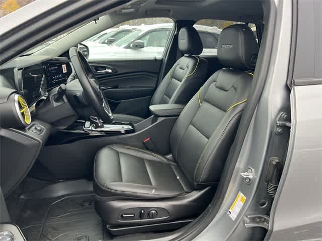 Thumbnail: 2024 Chevrolet Trax - 15