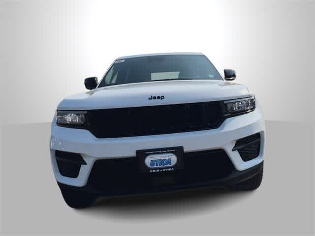 2025 Jeep Grand Cherokee Laredo 3