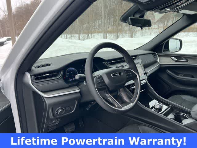Thumbnail: 2026 Jeep Grand Cherokee - 10