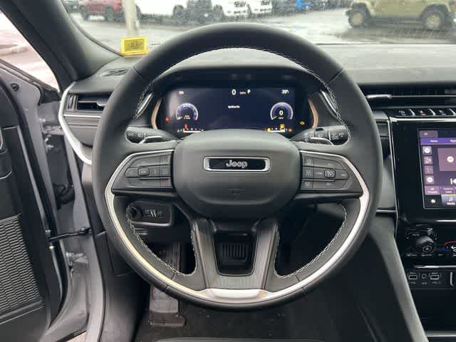 Thumbnail: 2026 Jeep Grand Cherokee - 20