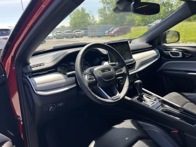 Thumbnail: 2025 Jeep Compass - 17