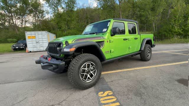 Thumbnail: 2026 Jeep Gladiator - 8
