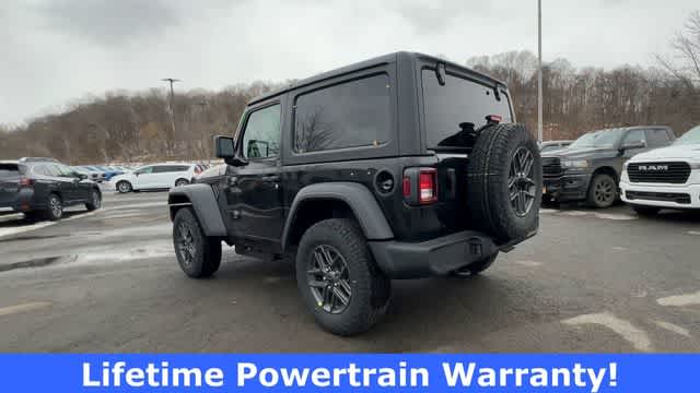 Thumbnail: 2026 Jeep Wrangler - 6