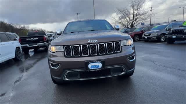 Thumbnail: 2019 Jeep Grand Cherokee - 3