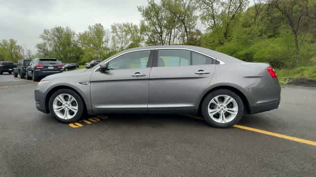 Thumbnail: 2013 Ford Taurus - 5
