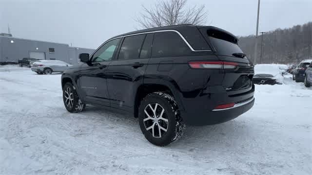 Thumbnail: 2024 Jeep Grand Cherokee - 6