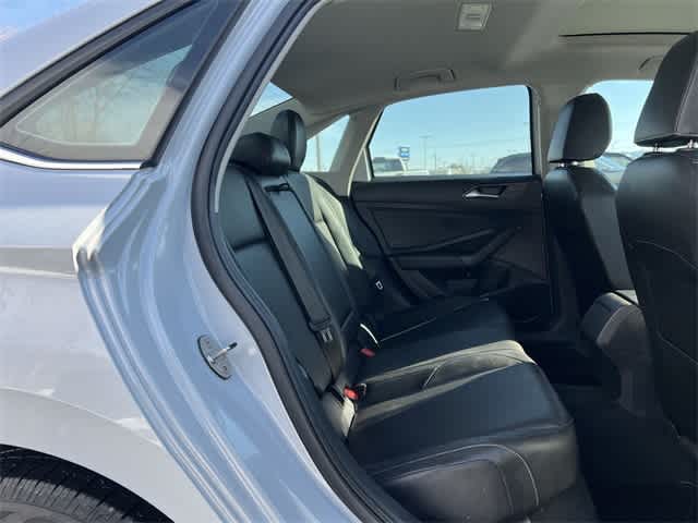 Thumbnail: 2019 Volkswagen Jetta - 18