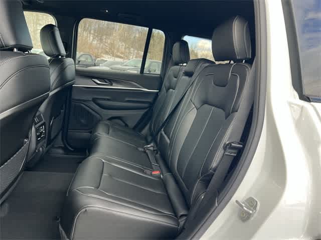 Thumbnail: 2025 Jeep Grand Cherokee - 17