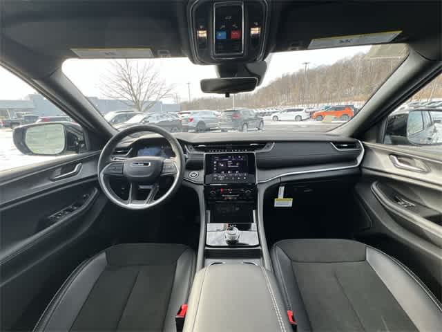 Thumbnail: 2025 Jeep Grand Cherokee - 14