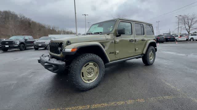 Thumbnail: 2026 Jeep Wrangler - 4