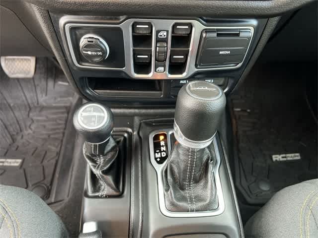 Thumbnail: 2025 Jeep Gladiator - 22