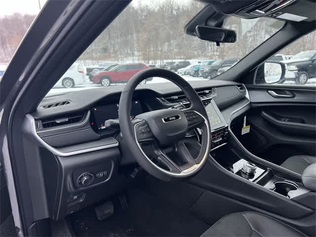 Thumbnail: 2025 Jeep Grand Cherokee - 10