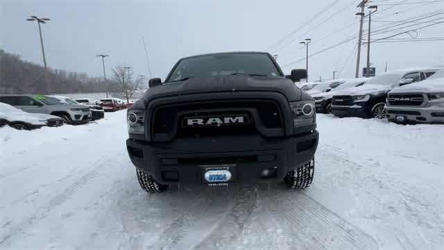 Thumbnail: 2022 RAM 1500 Classic - 3