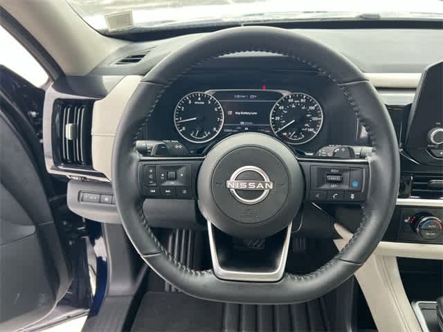 Thumbnail: 2022 Nissan Pathfinder - 20