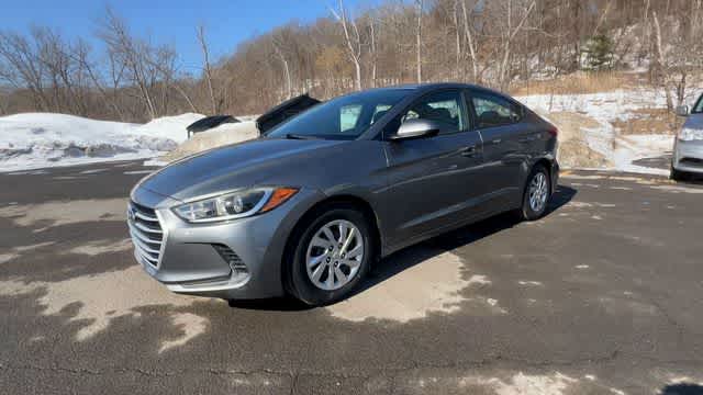 Thumbnail: 2017 Hyundai Elantra - 4