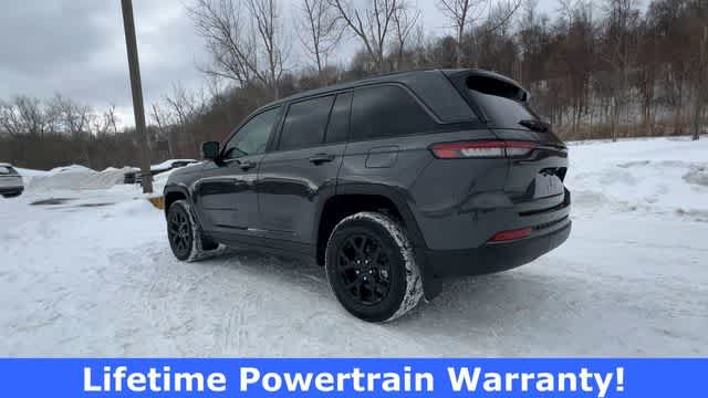 Thumbnail: 2026 Jeep Grand Cherokee - 6