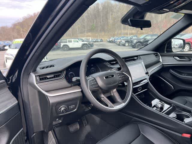 Thumbnail: 2026 Jeep Grand Cherokee - 10
