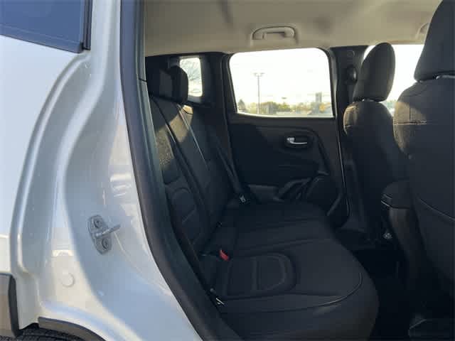 Thumbnail: 2019 Jeep Renegade - 18