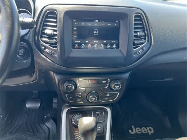 Thumbnail: 2019 Jeep Compass - 21