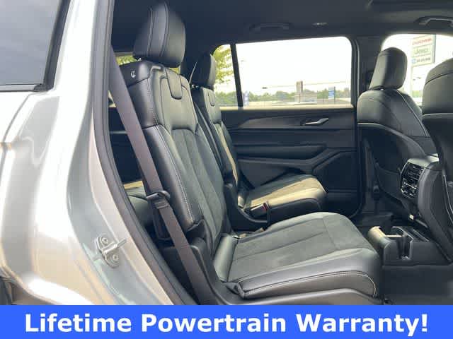 Thumbnail: 2025 Jeep Grand Cherokee L - 18