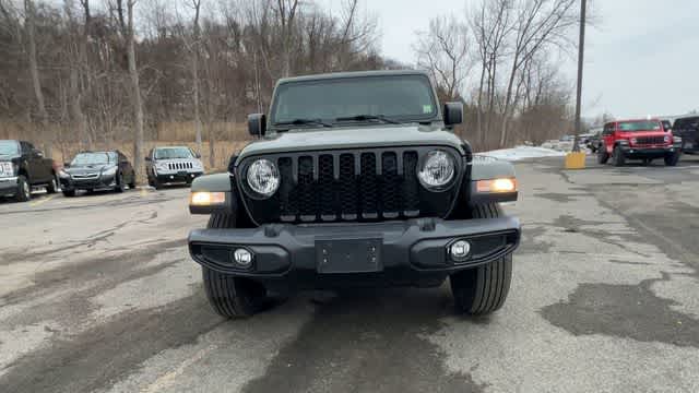 Thumbnail: 2022 Jeep Gladiator - 3