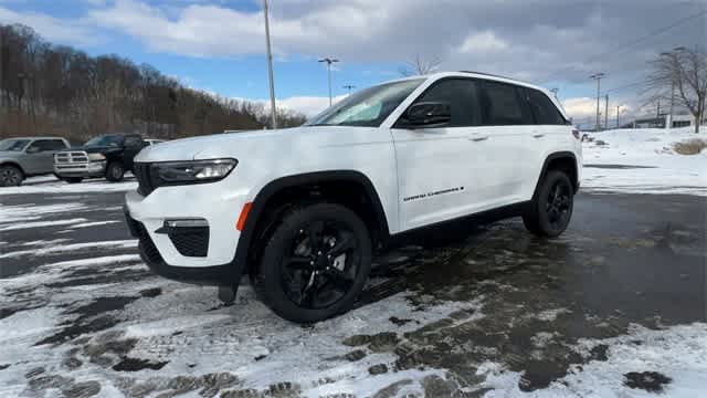 Thumbnail: 2025 Jeep Grand Cherokee - 4