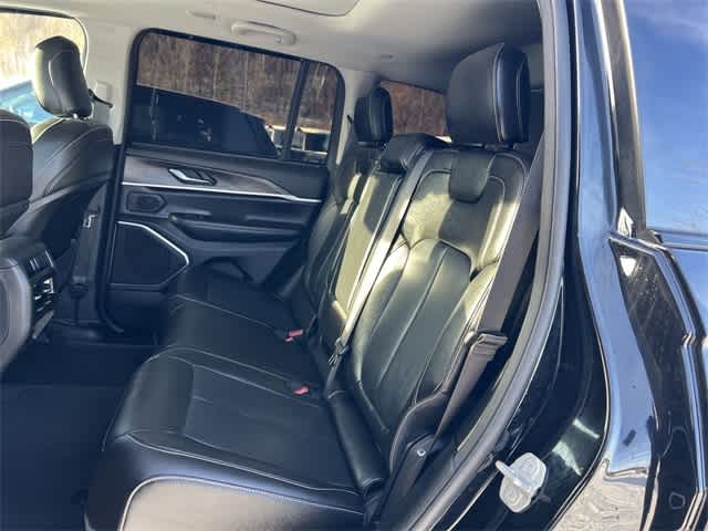 Thumbnail: 2022 Jeep Grand Cherokee - 17