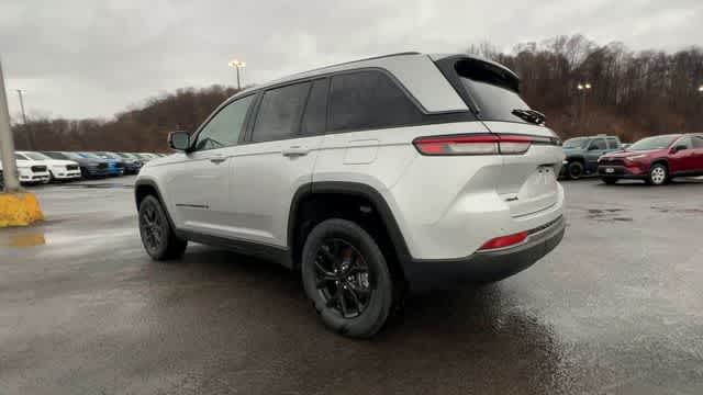 Thumbnail: 2026 Jeep Grand Cherokee - 6