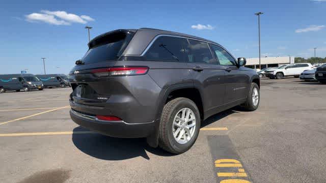 Thumbnail: 2026 Jeep Grand Cherokee - 8