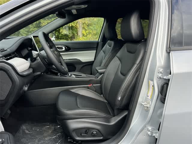 Thumbnail: 2025 Jeep Compass - 15