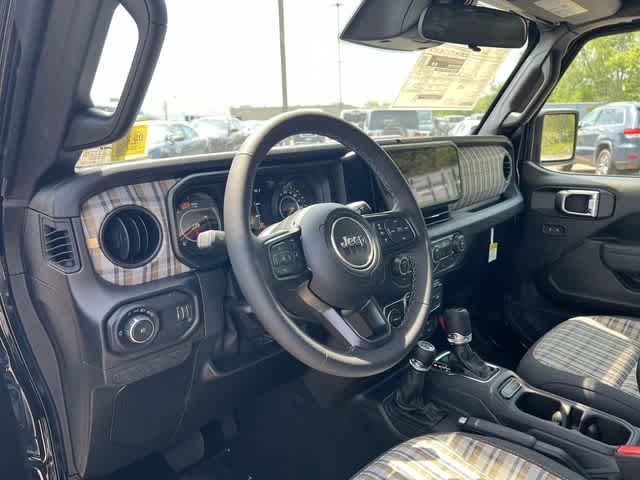 Thumbnail: 2026 Jeep Wrangler - 18