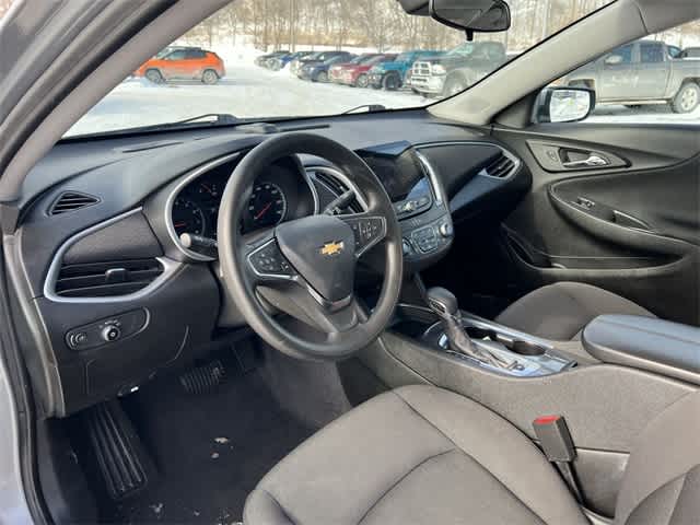 Thumbnail: 2023 Chevrolet Malibu - 10