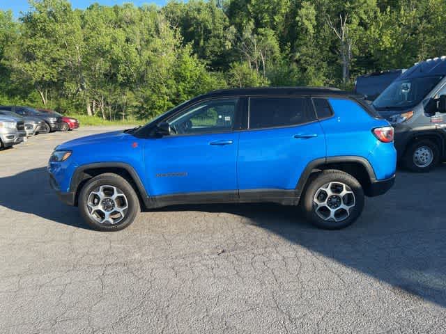 Thumbnail: 2022 Jeep Compass - 3