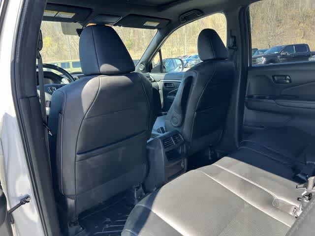 Thumbnail: 2023 Honda Passport - 16