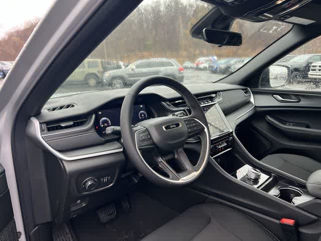Thumbnail: 2026 Jeep Grand Cherokee - 10