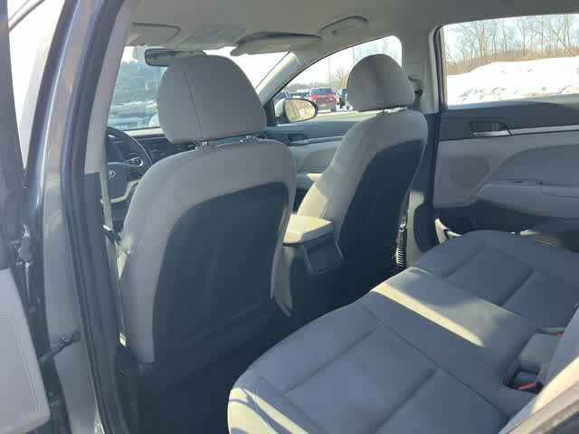 Thumbnail: 2017 Hyundai Elantra - 16