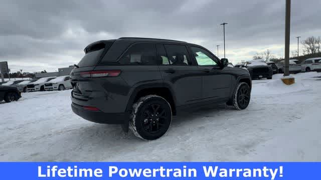 Thumbnail: 2026 Jeep Grand Cherokee - 8