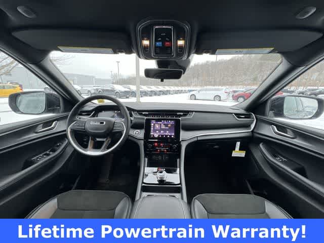 Thumbnail: 2025 Jeep Grand Cherokee - 14